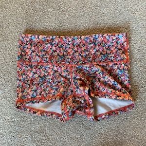 Lululemon Flower Spandex